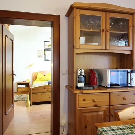 Ski-to-door Waldrand 아파트